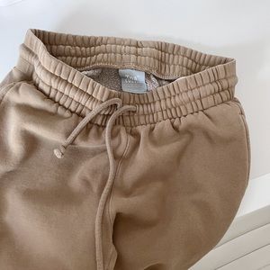 Aritzia TNA fleece sweatpants
